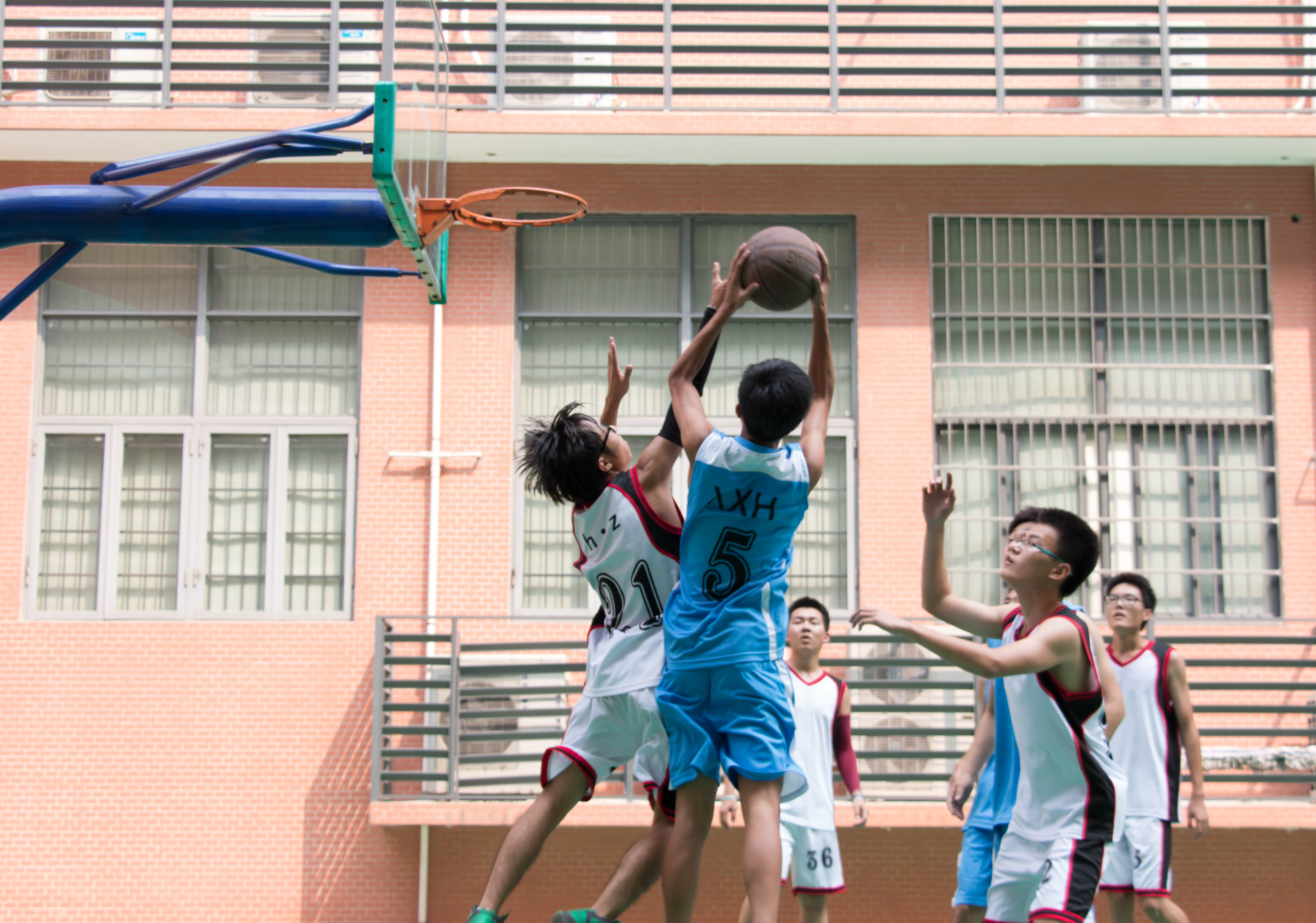 【化学与化学工程学院】“三走”新生篮球赛圆满结束