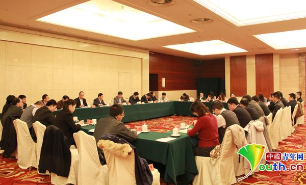 青年干部共话成长三表率：在学“习”中守信念 严自律 勇担当