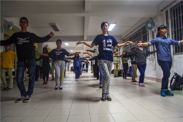 青春舞韵 学体兼修 ——移动信息工程学院启动SD体育舞蹈课程