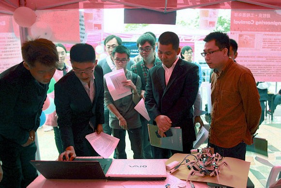 【移动信息工程学院】“迎校庆•工程嘉年华”科技会展活动纪实