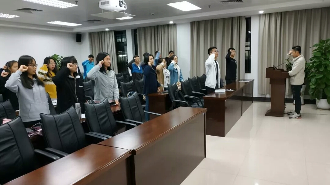 （图片逃跑了~）