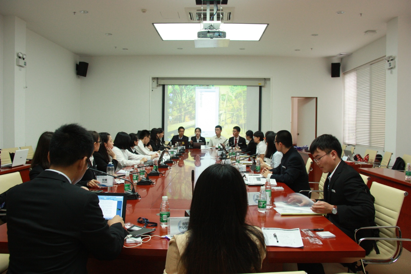 【亚太研究院】胸中有天下，模联问英雄 ——304永利第七届模拟联合国大会成功举办