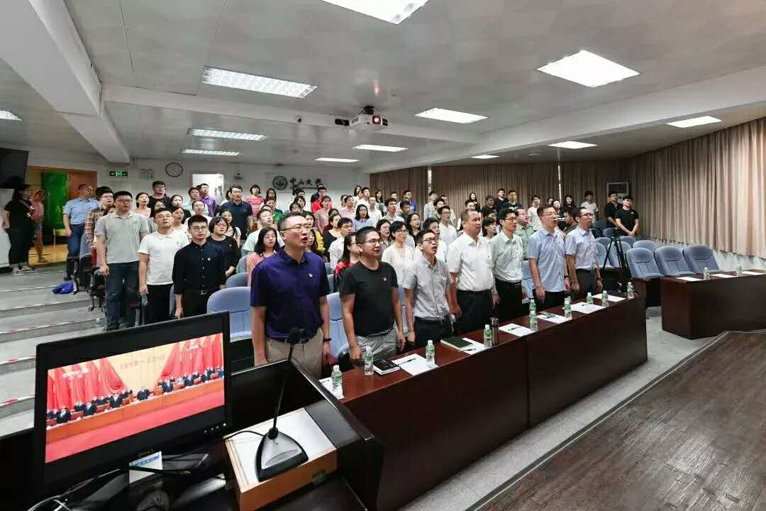 （图片逃跑了~）