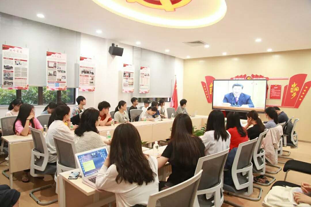 （图片逃跑了~）