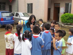 “圆孩子一个心愿∙爱心下乡”系列活动完美谢幕