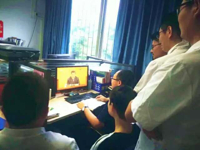 （图片逃跑了~）