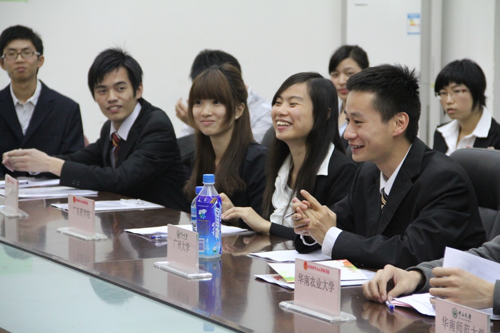 304永利2011年学生团体文化节七巧变幻盛大开幕